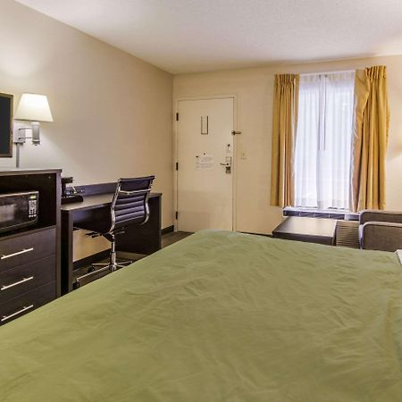 Quality Inn & Suites Atlanta Stone Mountain Exterior photo
