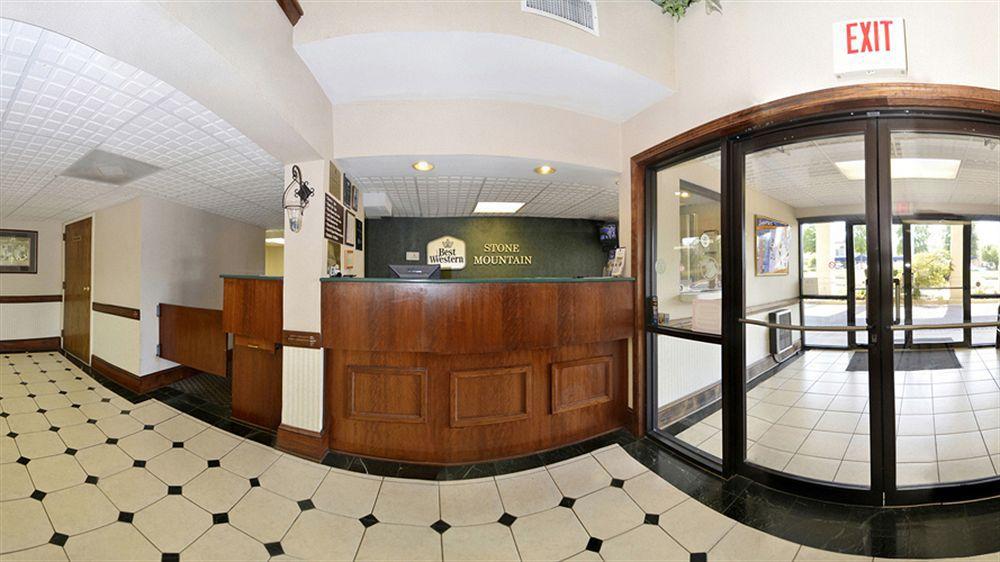 Quality Inn & Suites Atlanta Stone Mountain Exterior photo