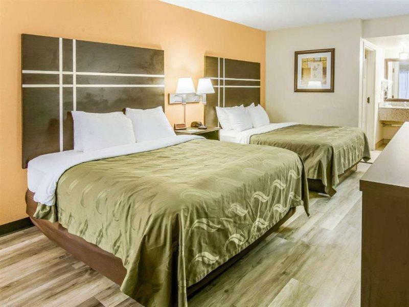 Quality Inn & Suites Atlanta Stone Mountain Exterior photo