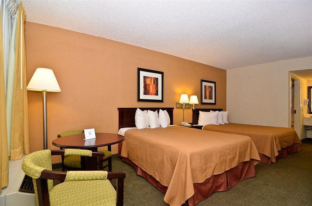 Quality Inn & Suites Atlanta Stone Mountain Exterior photo