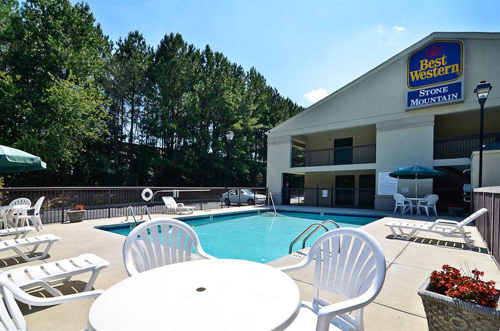 Quality Inn & Suites Atlanta Stone Mountain Exterior photo